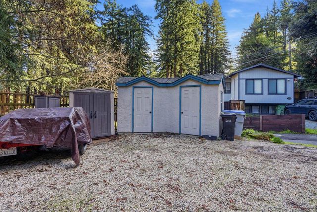 17741 Comanche Trl, Los Gatos, CA 95033