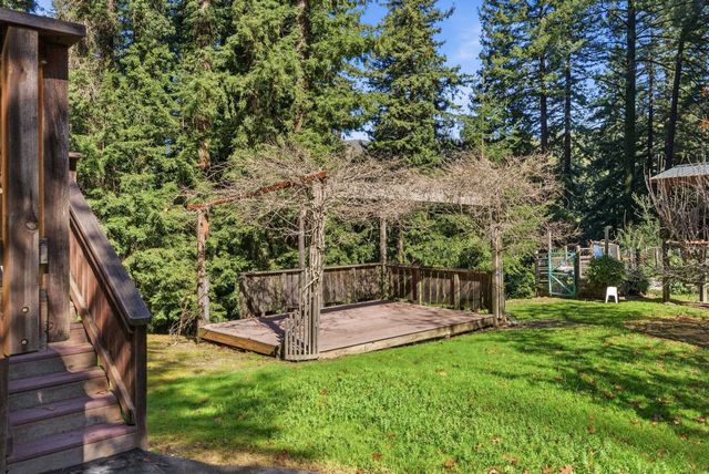 17741 Comanche Trl, Los Gatos, CA 95033