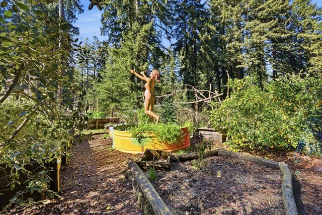 17741 Comanche Trl, Los Gatos, CA 95033