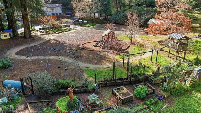 17741 Comanche Trl, Los Gatos, CA 95033