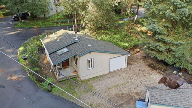 17741 Comanche Trl, Los Gatos, CA 95033