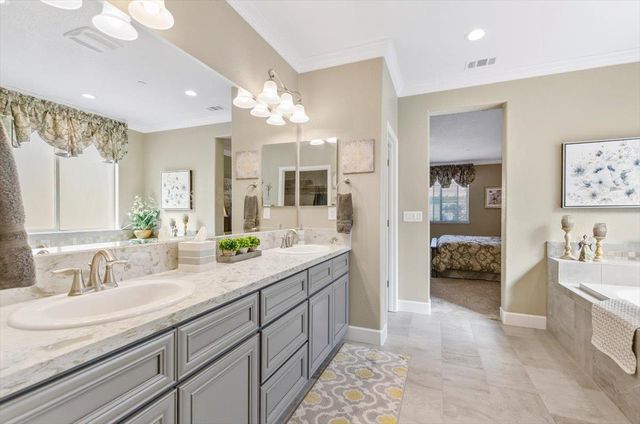 1809 Seabiscuit Way, Plumas Lake, CA 95961