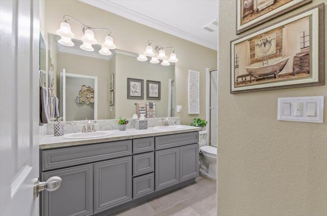 1809 Seabiscuit Way, Plumas Lake, CA 95961