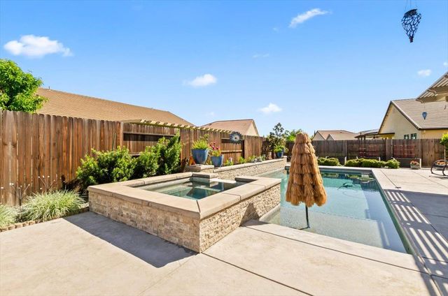 1809 Seabiscuit Way, Plumas Lake, CA 95961