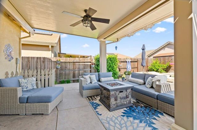 1809 Seabiscuit Way, Plumas Lake, CA 95961