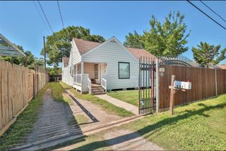 531 Dogwood Street, Houston, TX 77022
