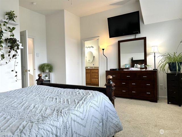 190 Ocean Shores Boulevard SW, Ocean Shores, WA 98569