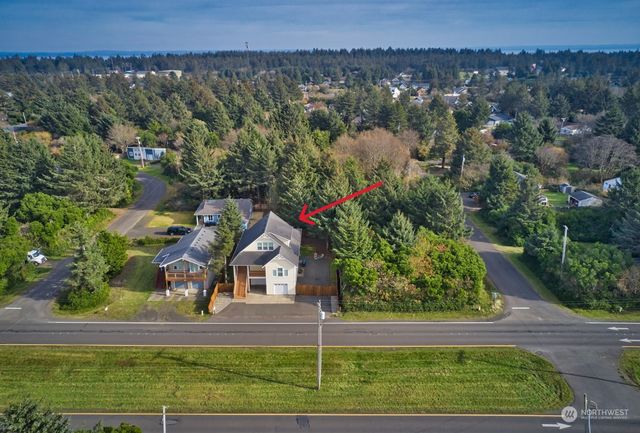 190 Ocean Shores Boulevard SW, Ocean Shores, WA 98569