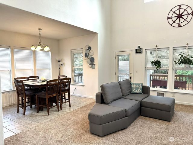 190 Ocean Shores Boulevard SW, Ocean Shores, WA 98569