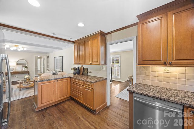 3826 Severn Avenue, Charlotte, NC 28210
