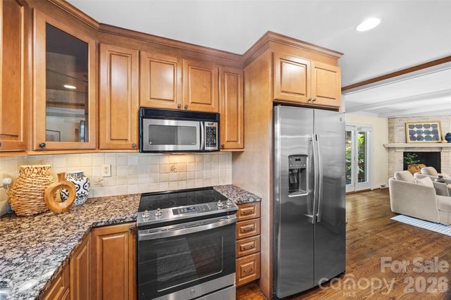3826 Severn Avenue, Charlotte, NC 28210