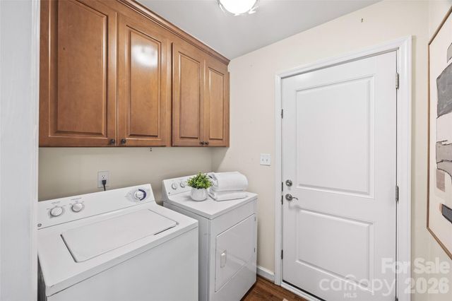 3826 Severn Avenue, Charlotte, NC 28210