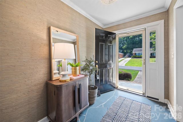 3826 Severn Avenue, Charlotte, NC 28210