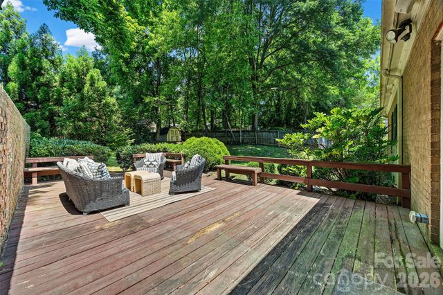 3826 Severn Avenue, Charlotte, NC 28210