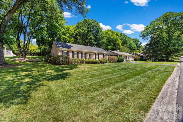 3826 Severn Avenue, Charlotte, NC 28210