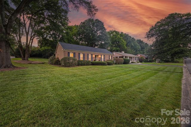 3826 Severn Avenue, Charlotte, NC 28210