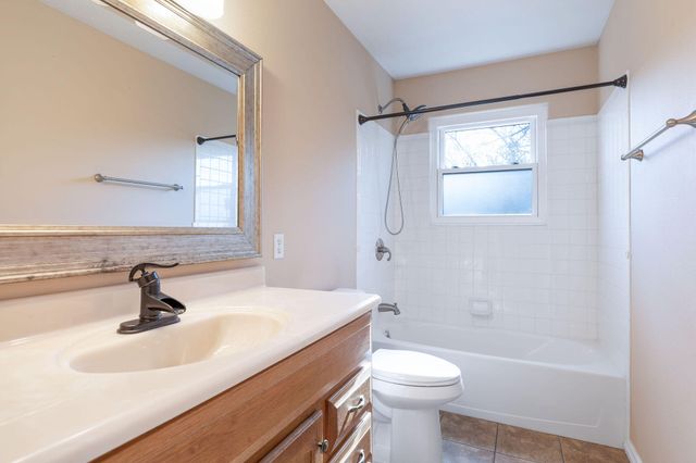 185 Old Meadow Lane, Branson, MO 65616