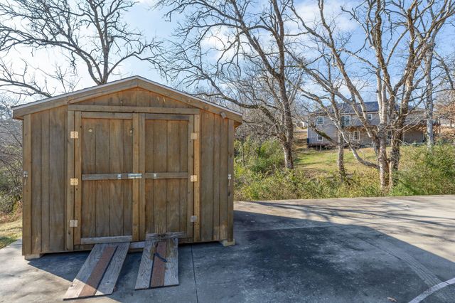 185 Old Meadow Lane, Branson, MO 65616