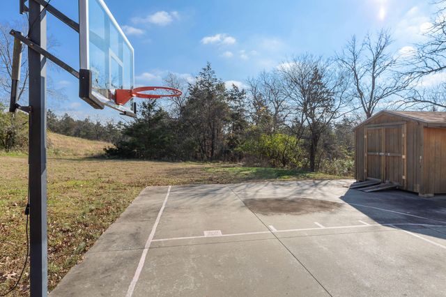 185 Old Meadow Lane, Branson, MO 65616