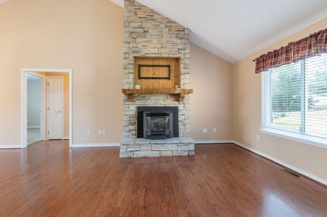 185 Old Meadow Lane, Branson, MO 65616