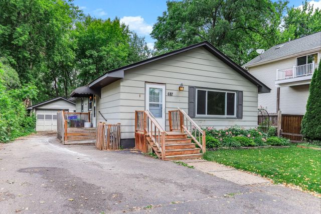 687 Dover Street NE, Fridley, MN 55432