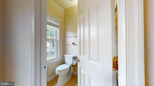 615 16TH ST NE, Washington, DC 20002