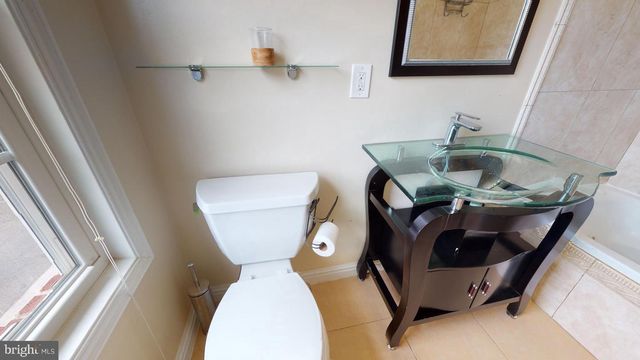 615 16TH ST NE, Washington, DC 20002