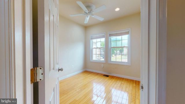 615 16TH ST NE, Washington, DC 20002