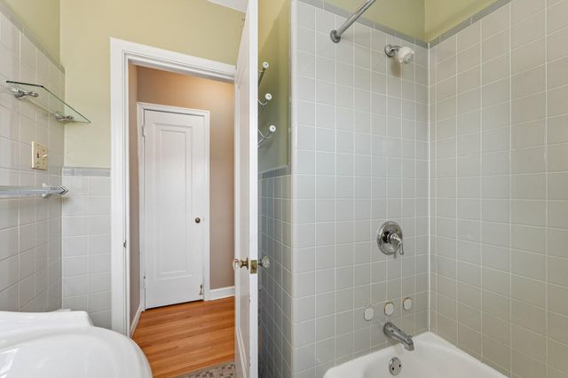 3412 Humboldt Avenue S, Minneapolis, MN 55408