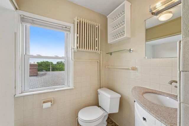 3412 Humboldt Avenue S, Minneapolis, MN 55408