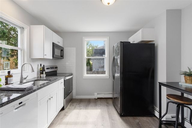 75 Tilden Avenue, Newport, RI 02840