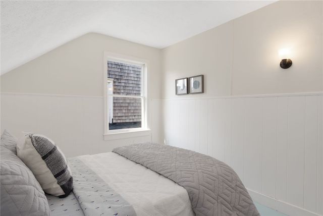 75 Tilden Avenue, Newport, RI 02840
