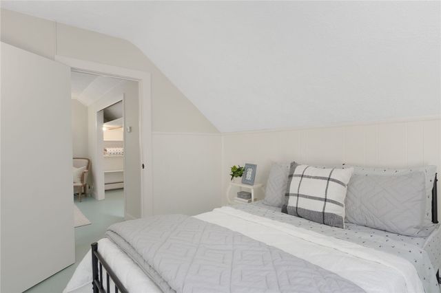 75 Tilden Avenue, Newport, RI 02840