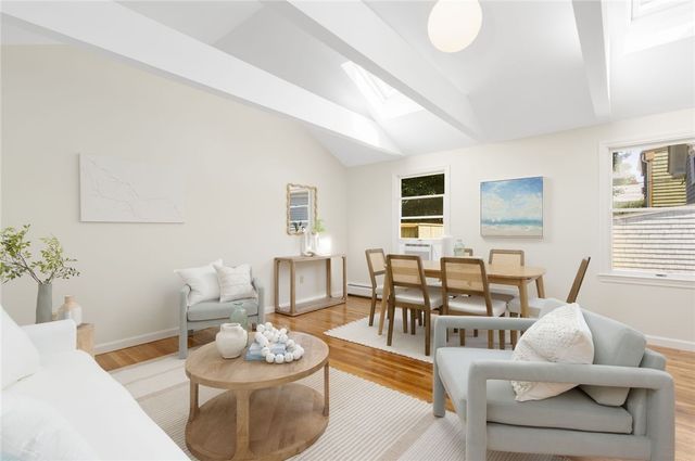 75 Tilden Avenue, Newport, RI 02840