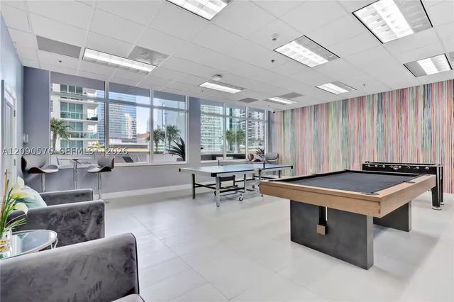 1200 Brickell Bay Dr 2016, Miami, FL 33131