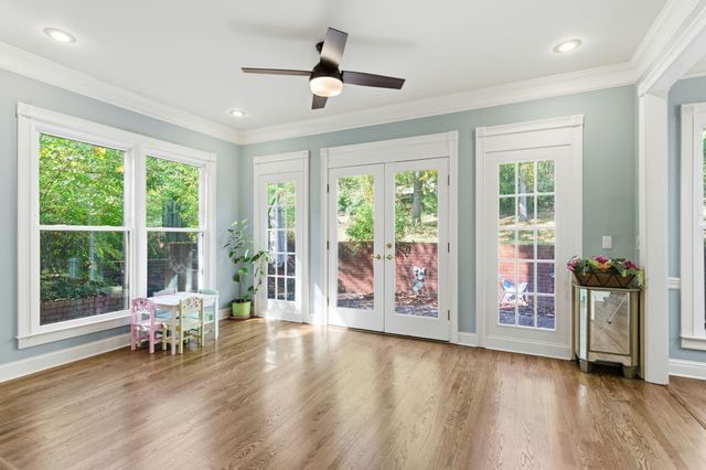 9404 Smithson Ln, Brentwood, TN 37027