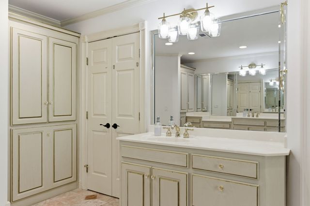 9404 Smithson Ln, Brentwood, TN 37027