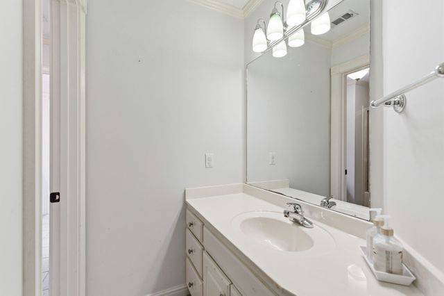 9404 Smithson Ln, Brentwood, TN 37027