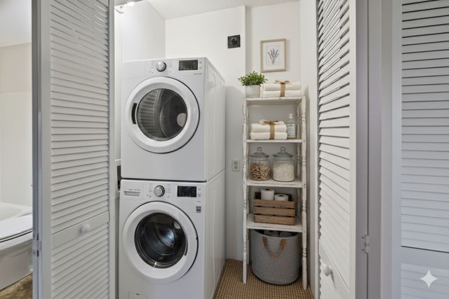 4350 Trenton Lane N 315, Plymouth, MN 55442