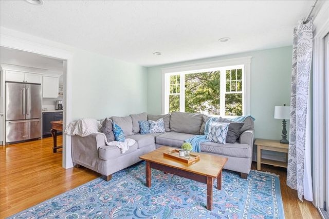 4 Commodore Ter, Boston, MA 02136
