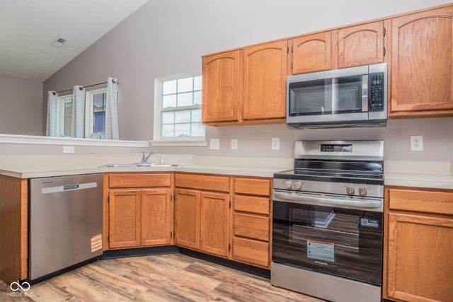 9105 Robey Meadows Lane, Indianapolis, IN 46234