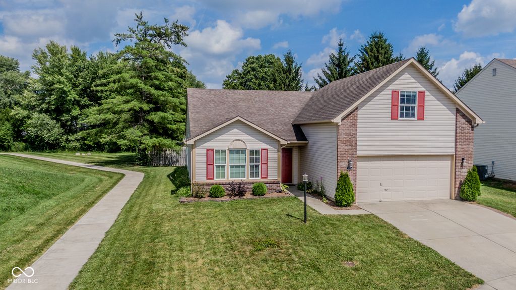 9105 Robey Meadows Lane, Indianapolis, IN 46234