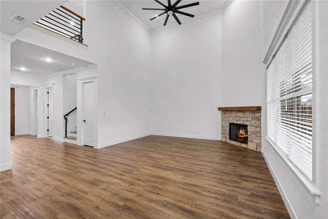 2710 S 20th Street, Rogers, AR 72758