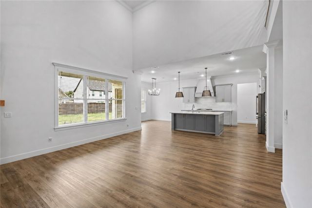 2710 S 20th Street, Rogers, AR 72758