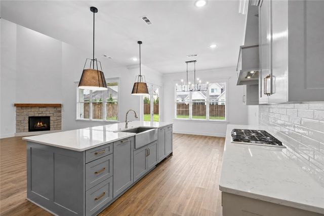 2710 S 20th Street, Rogers, AR 72758