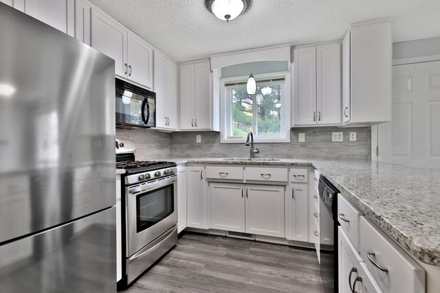 5918 373rd Street, North Branch, MN 55056