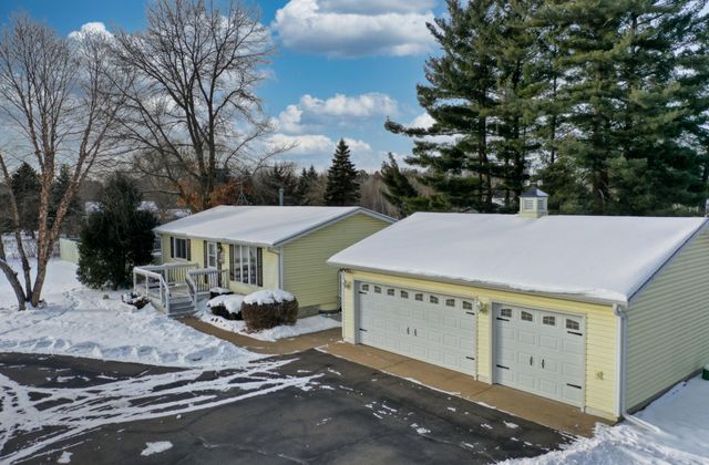 5918 373rd Street, North Branch, MN 55056