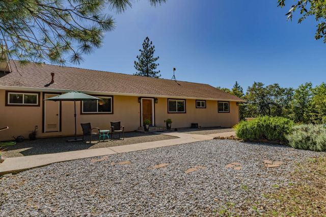 18299 W Clinton Road, Jackson, CA 95642
