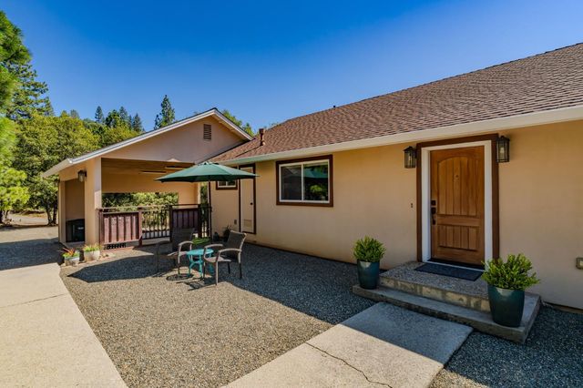 18299 W Clinton Road, Jackson, CA 95642