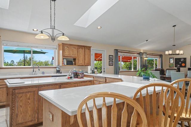 18299 W Clinton Road, Jackson, CA 95642